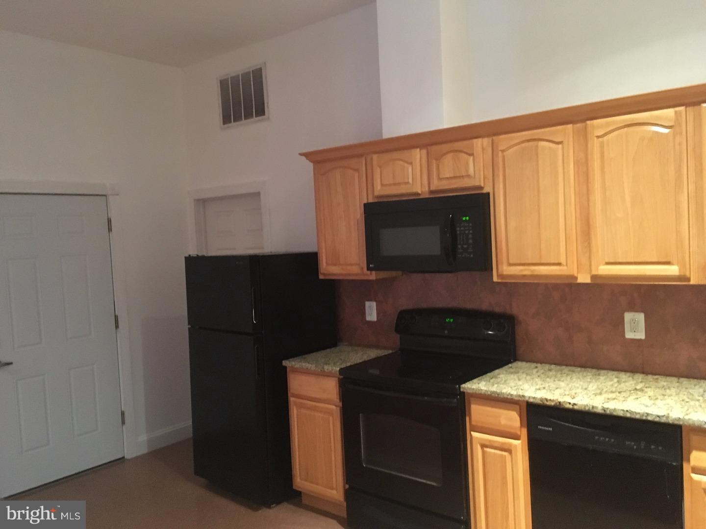 LOFT DISTRICT - Residential Lease