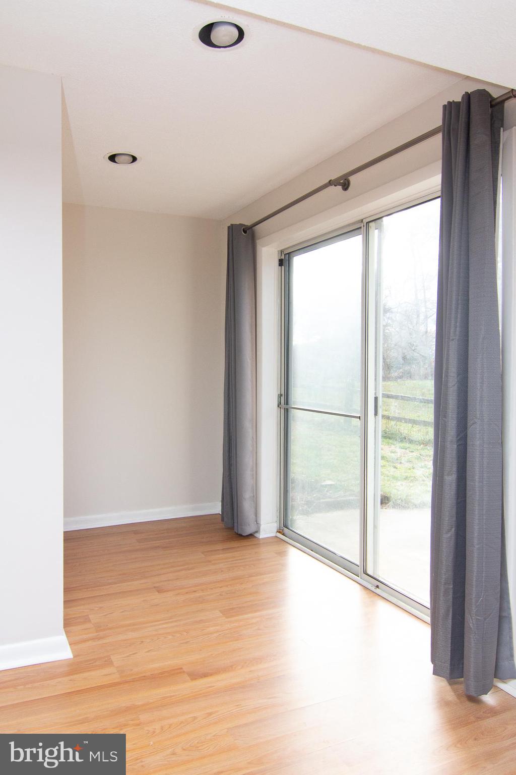 CARROLLTOWNE - Residential