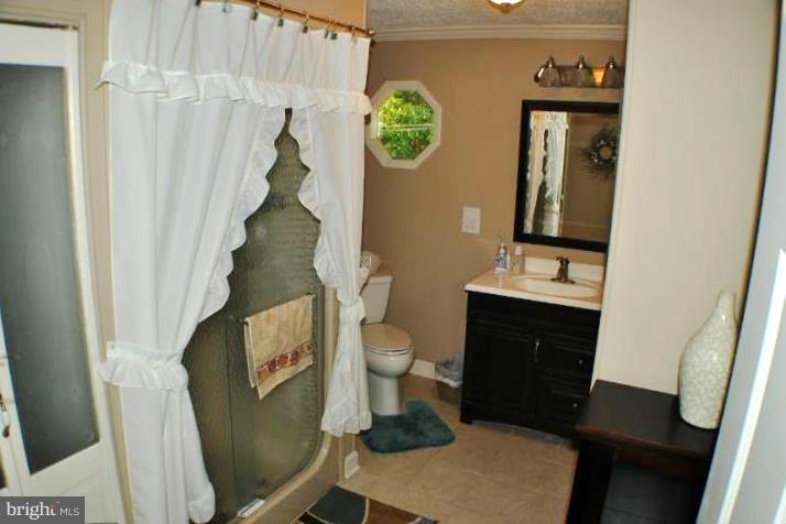 CEDARLAWN - Residential Lease