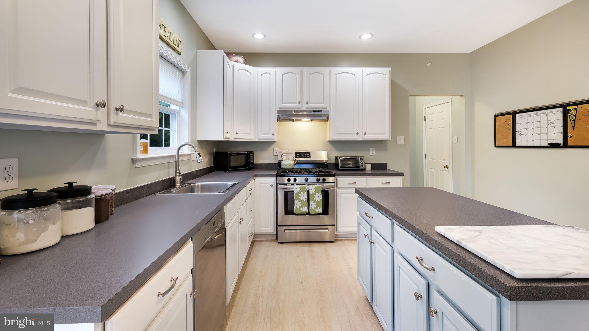 REDSTONE WOODS - Residential