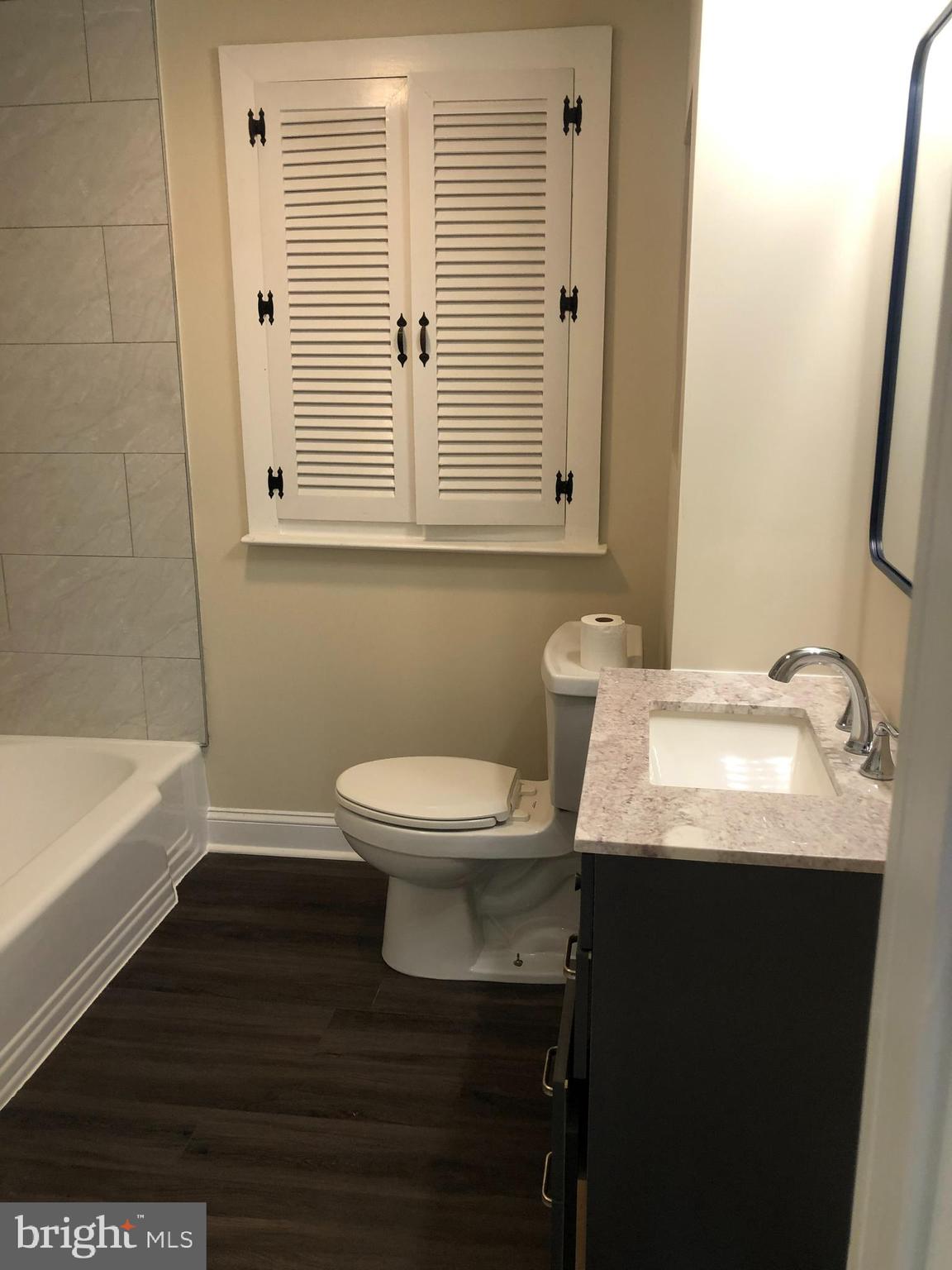 HOLABIRD PARK - Residential