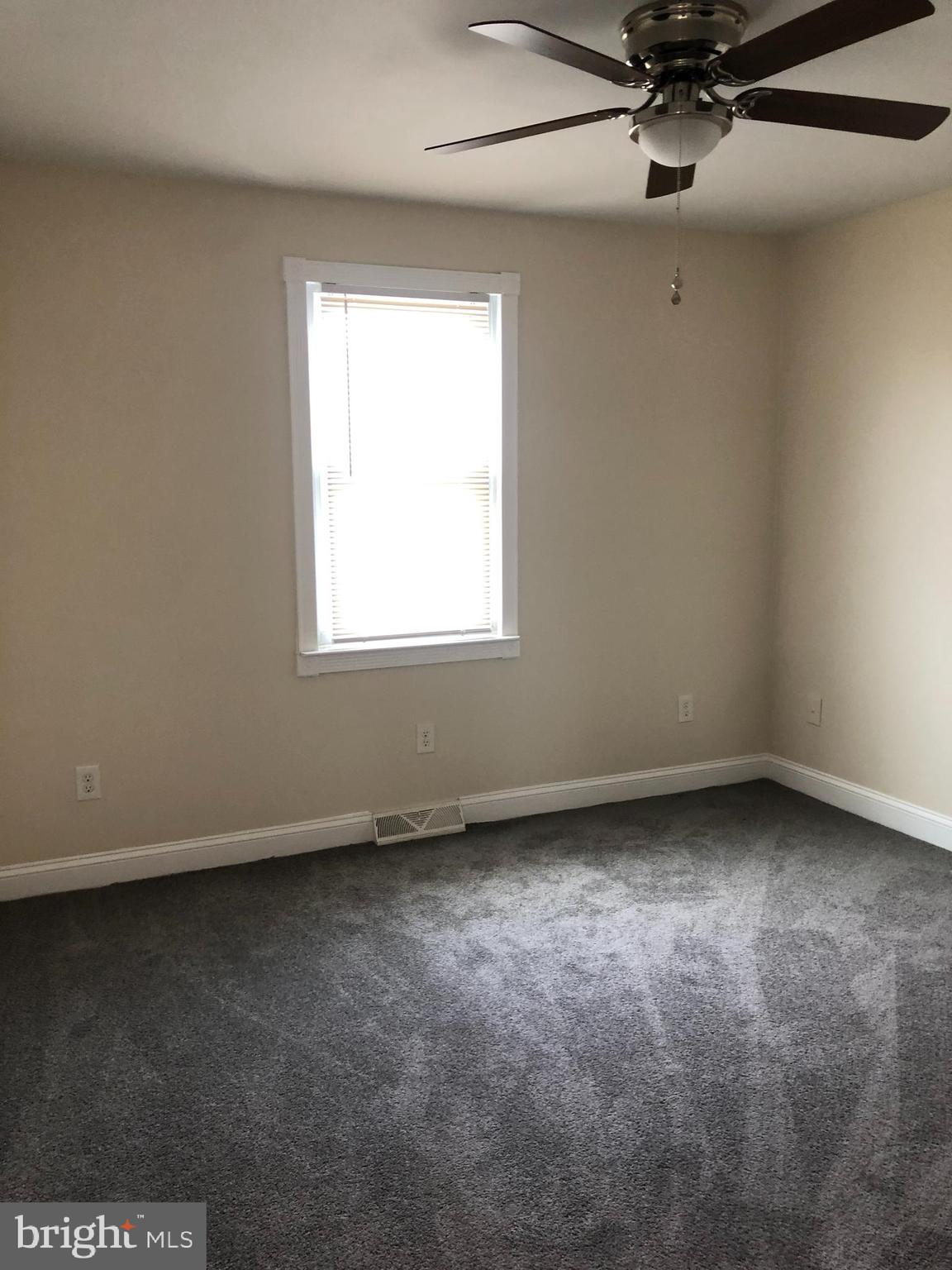 HOLABIRD PARK - Residential