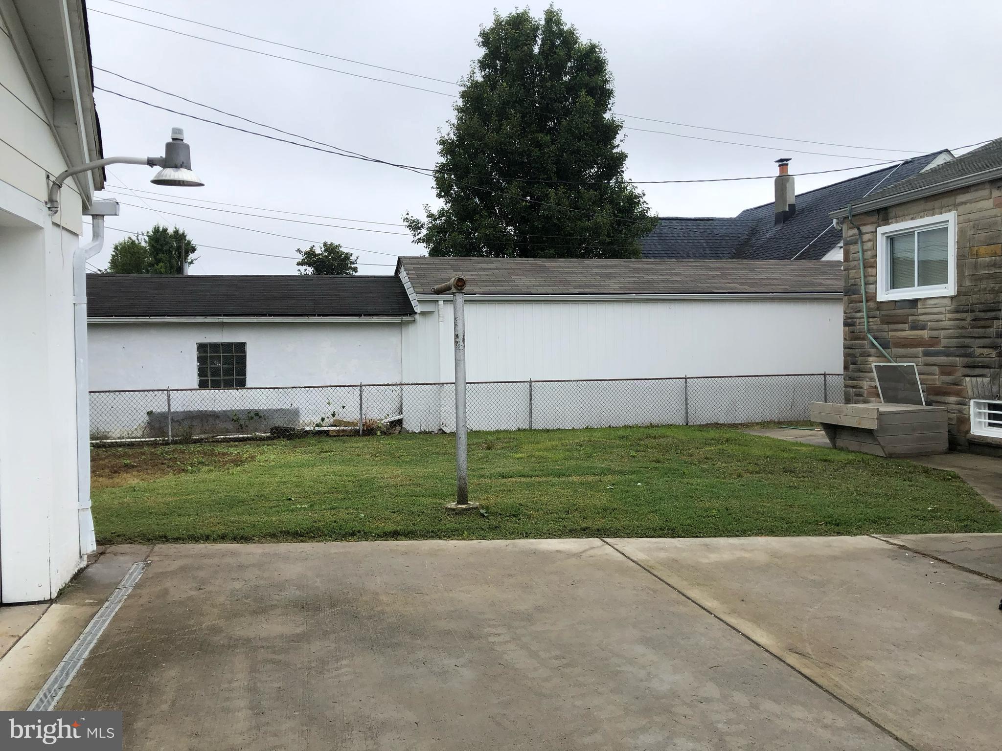 HOLABIRD PARK - Residential