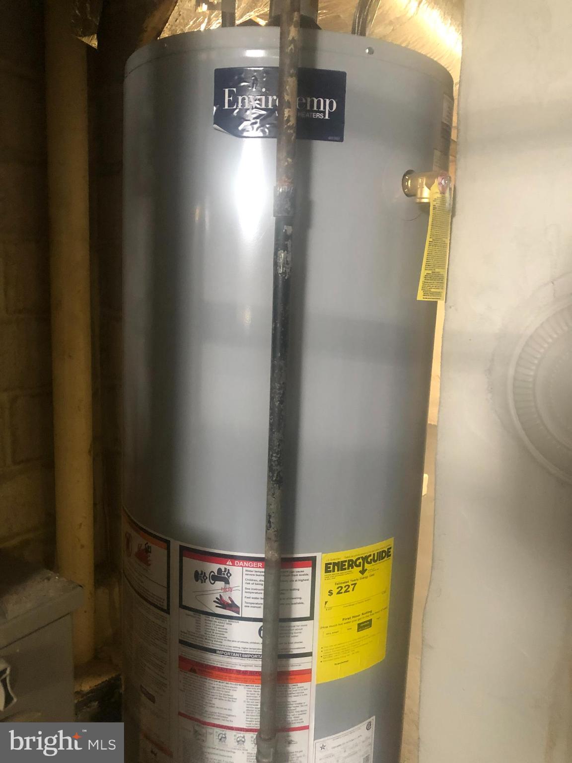 HOLABIRD PARK - Residential