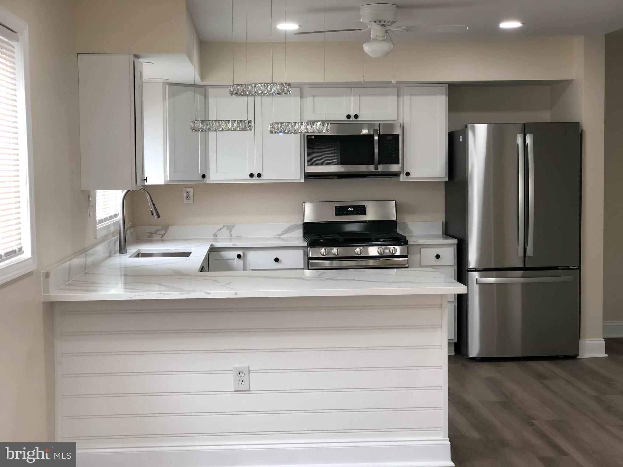 HOLABIRD PARK - Residential