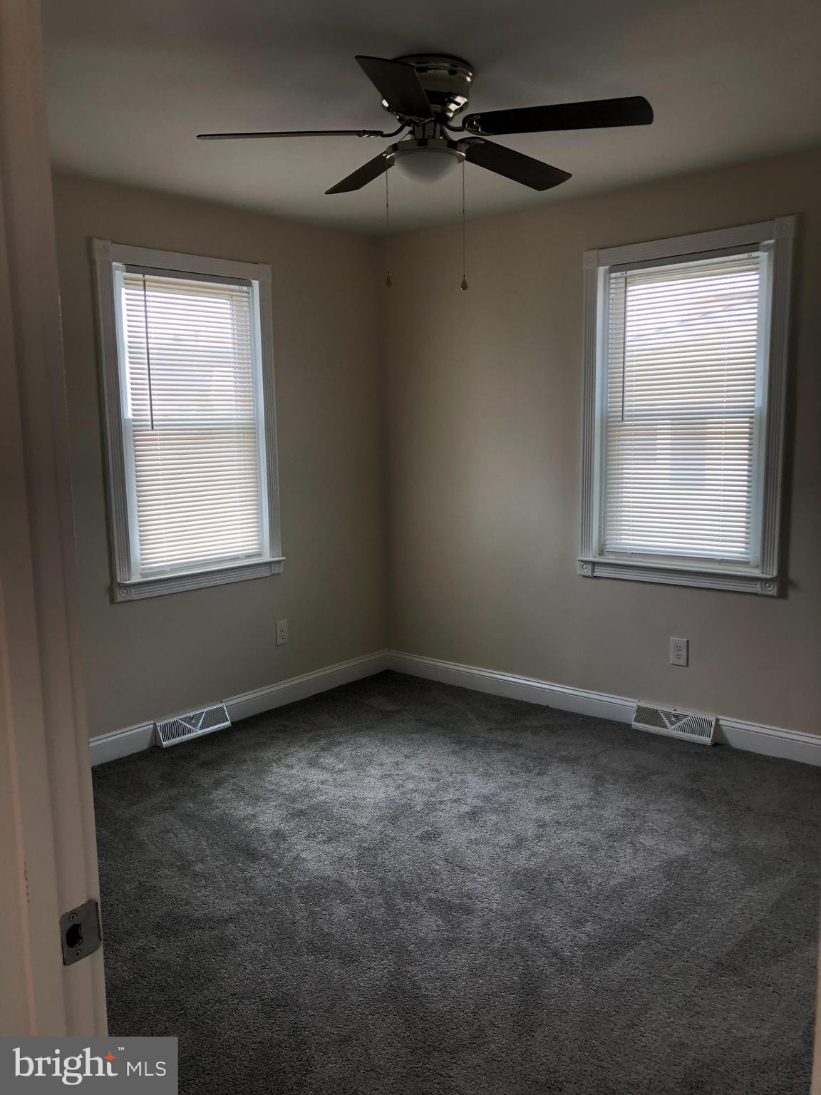 HOLABIRD PARK - Residential