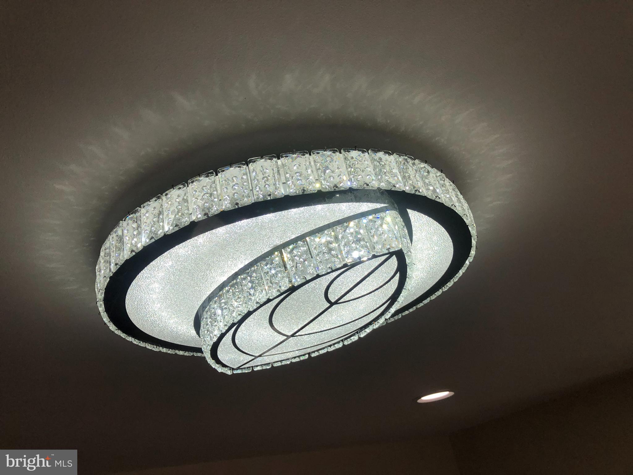 HOLABIRD PARK - Residential