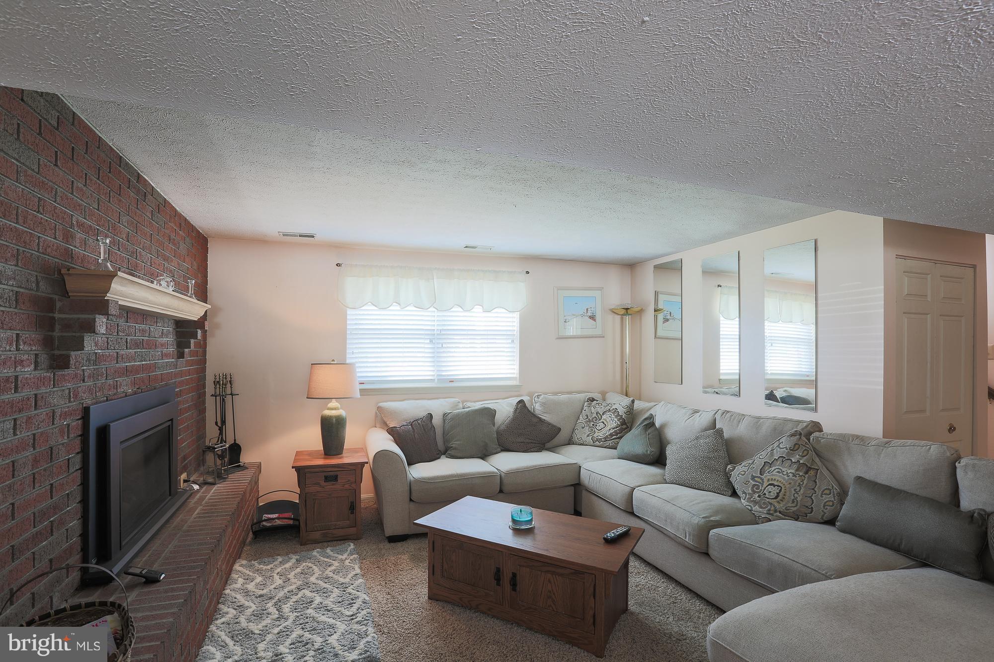 OAKHURST - Residential