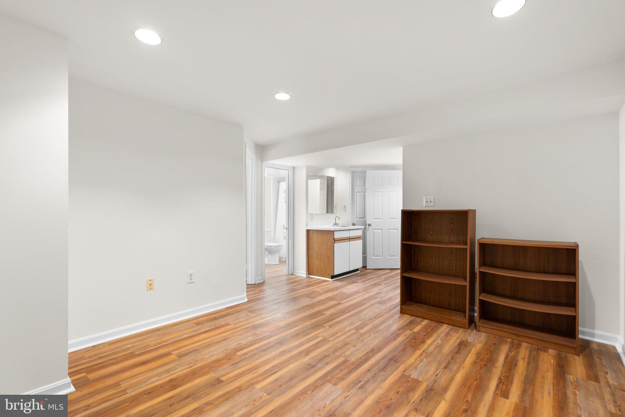 LONG GATE - Residential