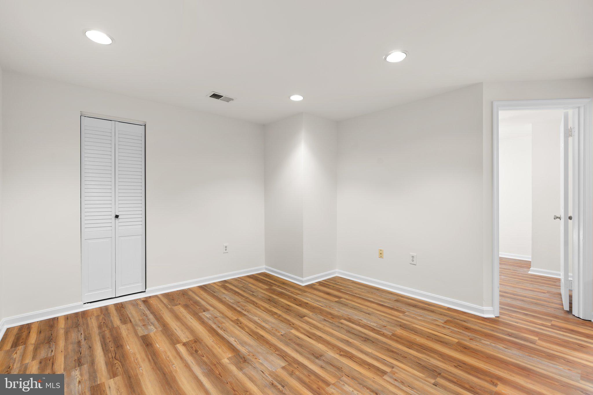 LONG GATE - Residential