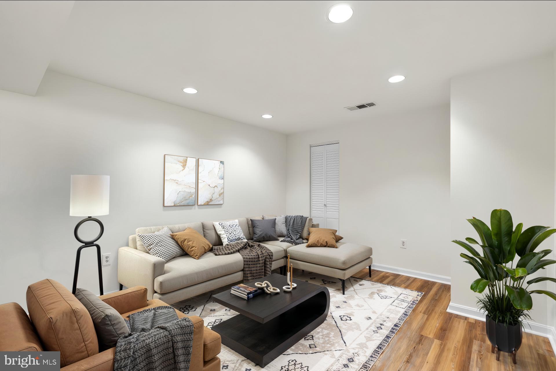 LONG GATE - Residential