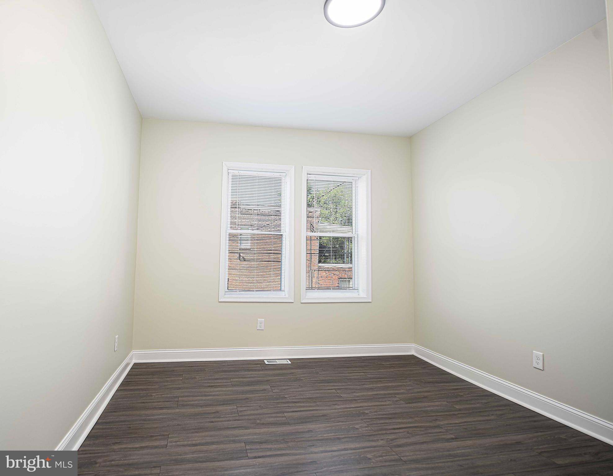 WOODBROOK - Residential