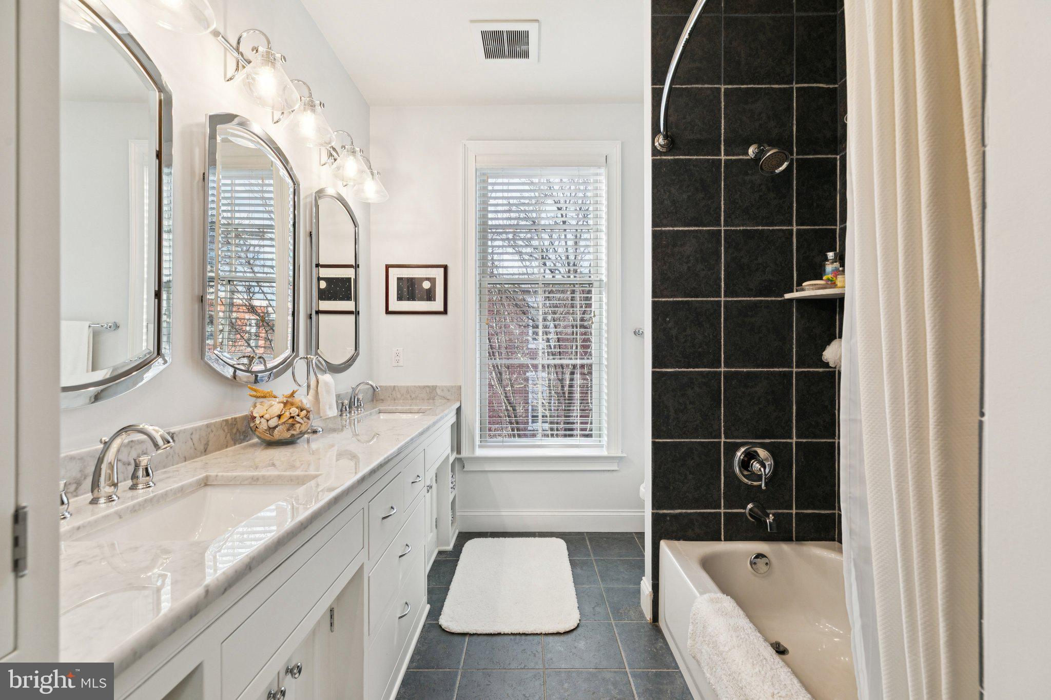 FAIRMOUNT - Residential