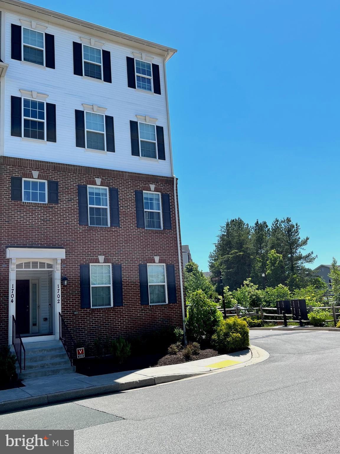 THE ENCLAVE AT STONEY RUN - Residential