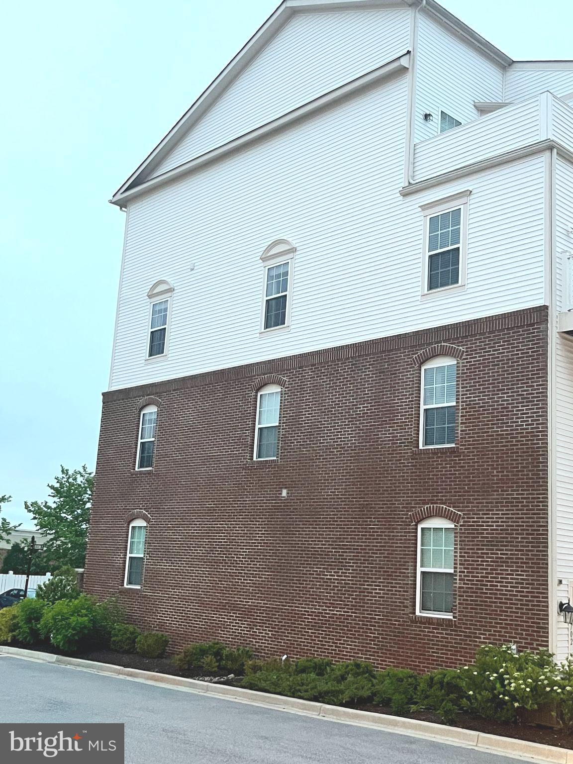 THE ENCLAVE AT STONEY RUN - Residential