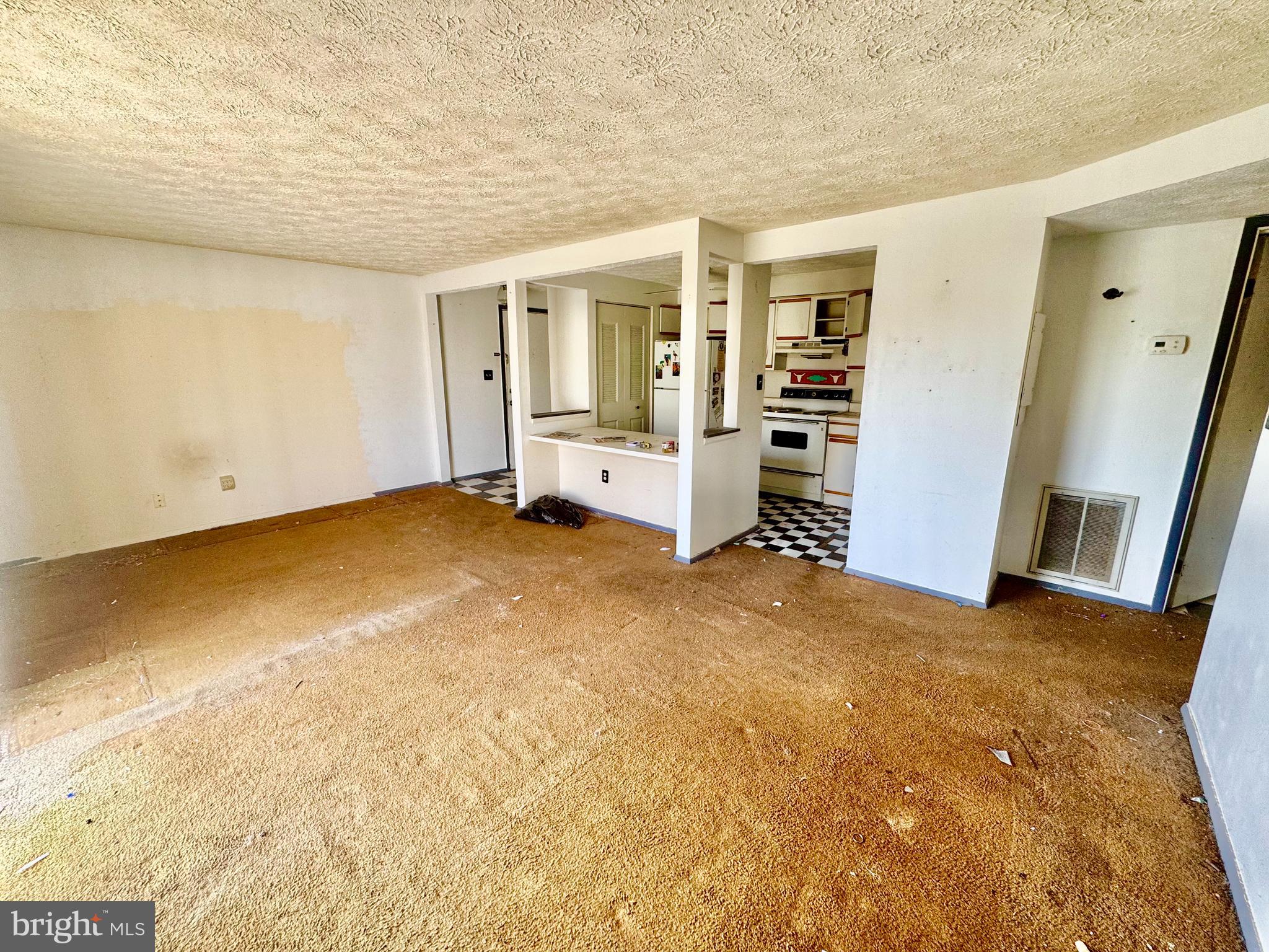 CHESTERFIELD GARDEN CONDOMINIUM - Residential