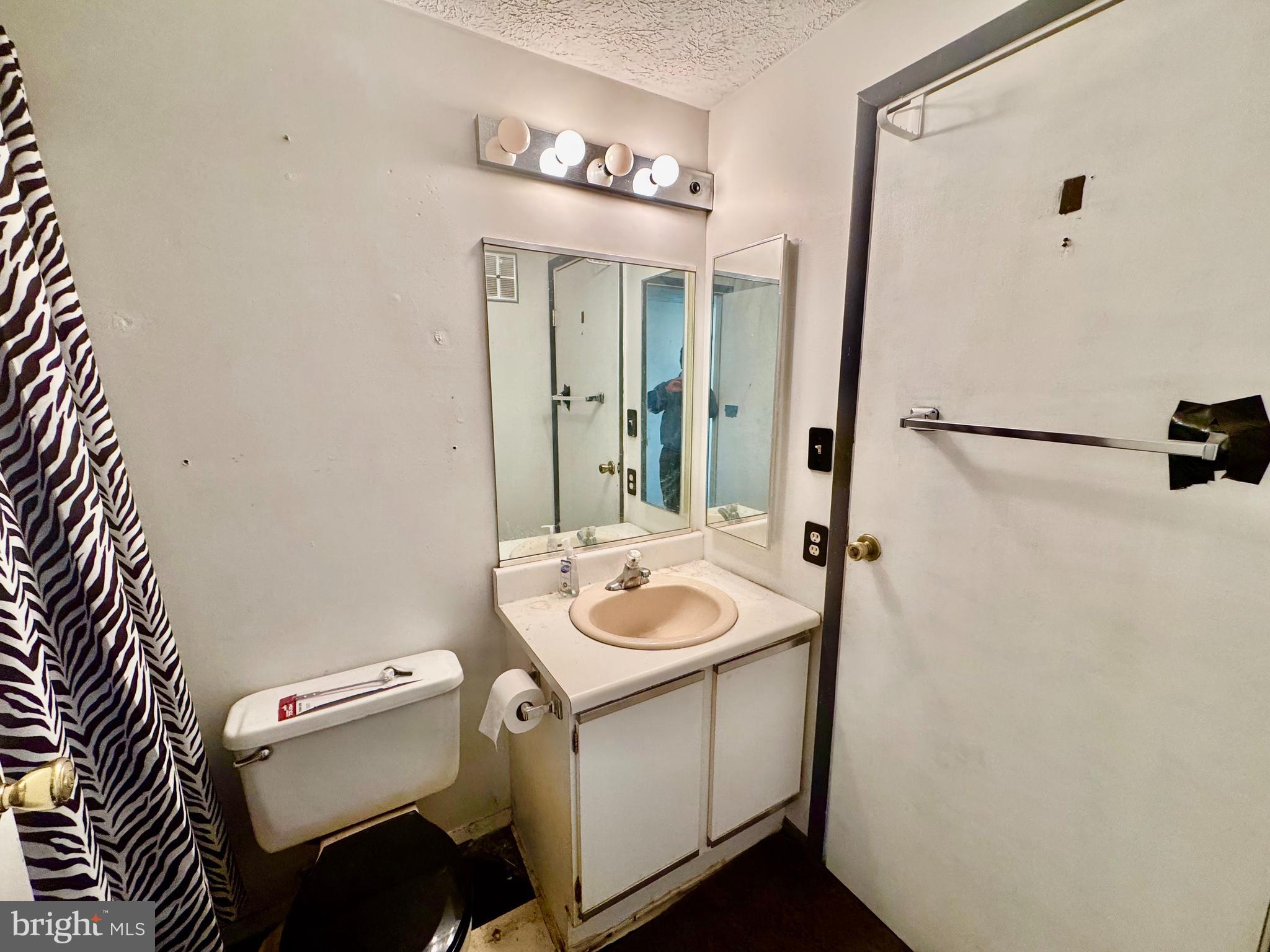 CHESTERFIELD GARDEN CONDOMINIUM - Residential