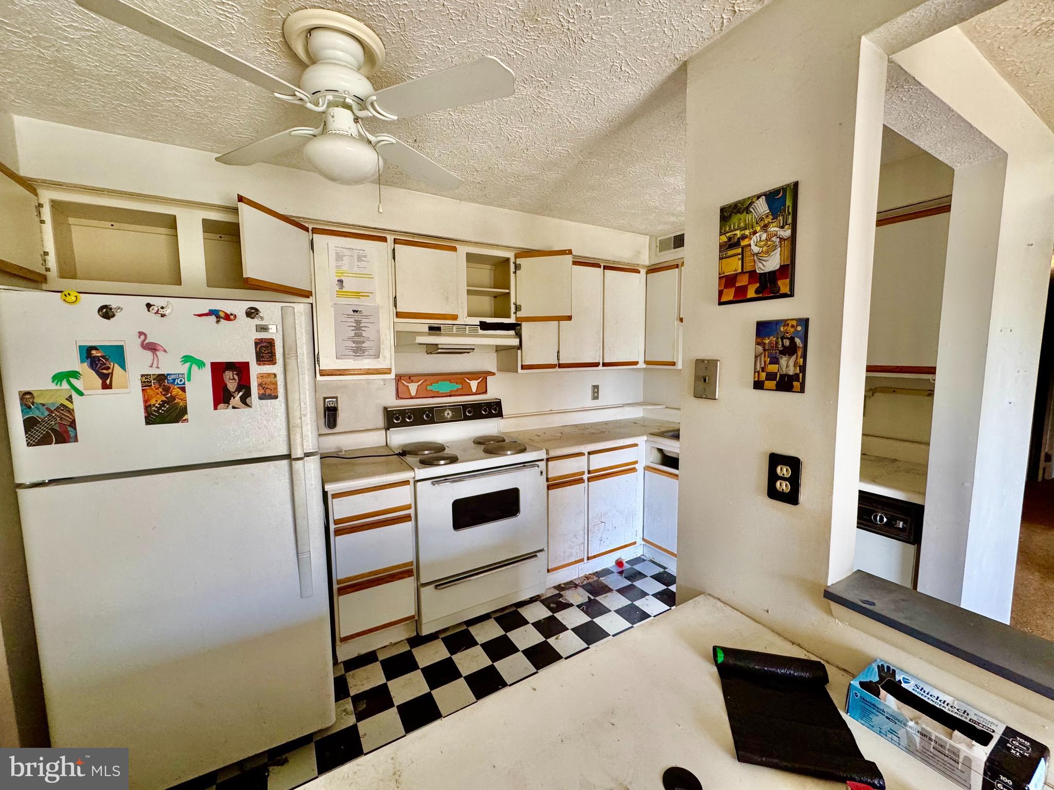 CHESTERFIELD GARDEN CONDOMINIUM - Residential