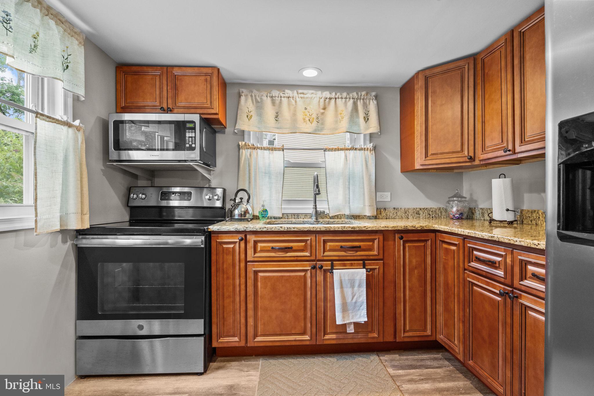 CROYDON MANOR - Residential