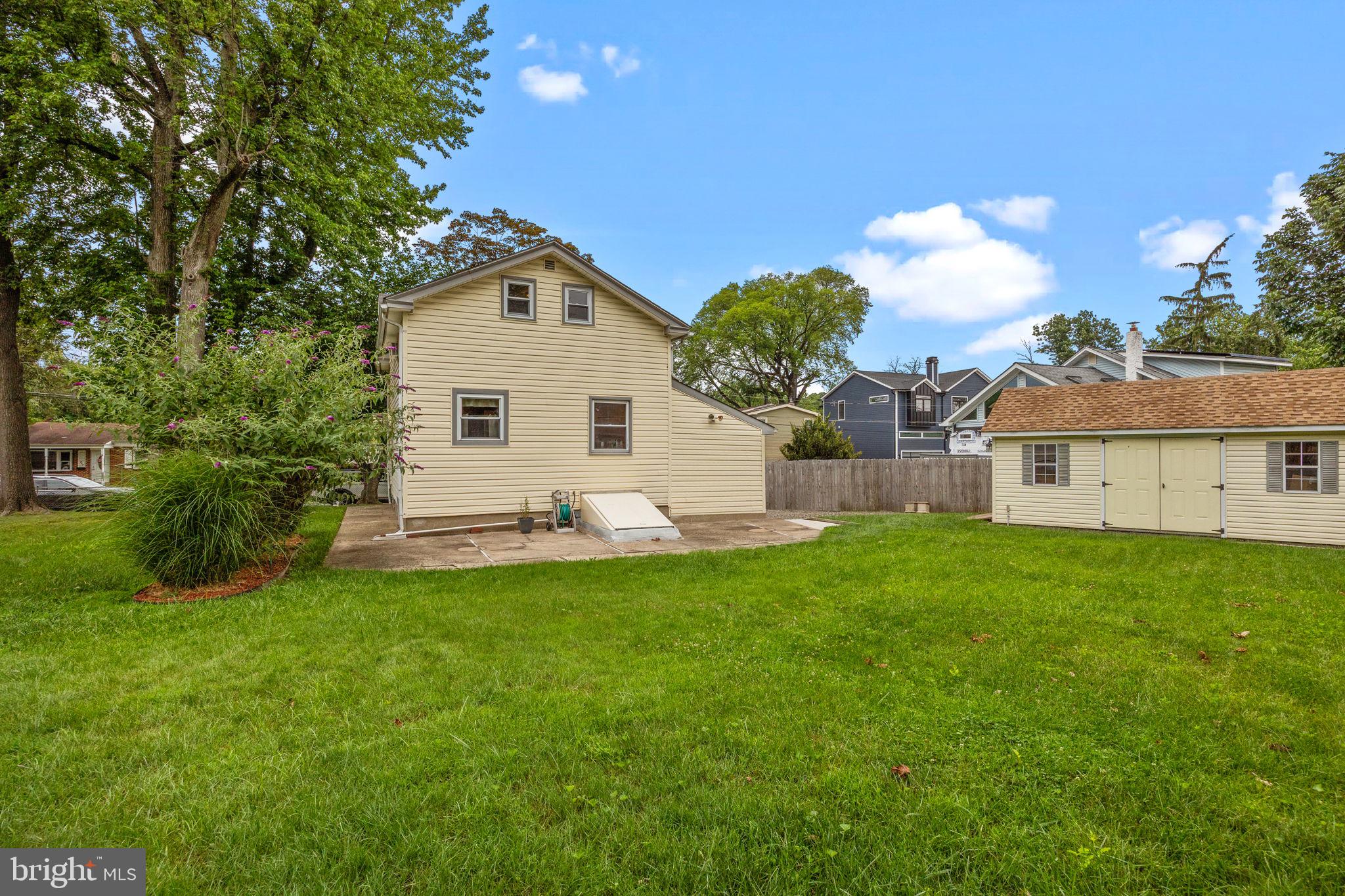 CROYDON MANOR - Residential