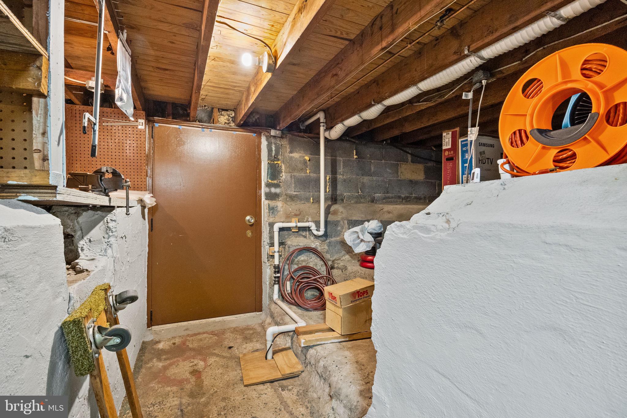 CROYDON MANOR - Residential