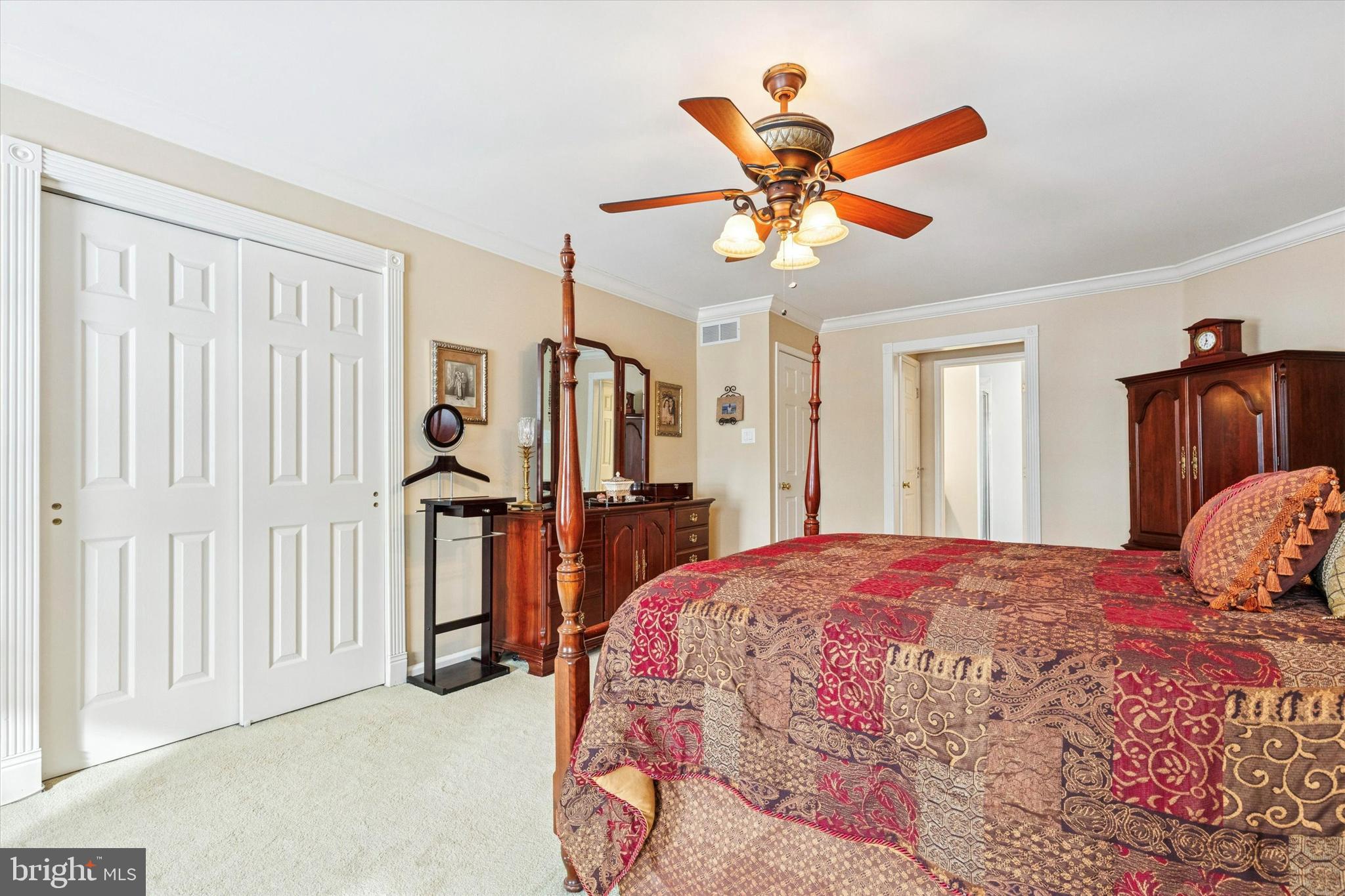 MONTGOMERY OAKS - Residential