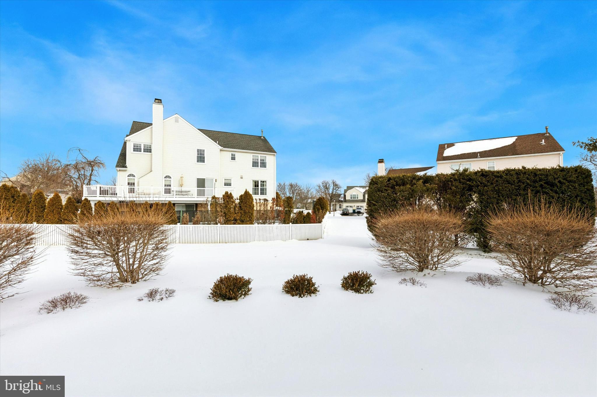 MONTGOMERY OAKS - Residential