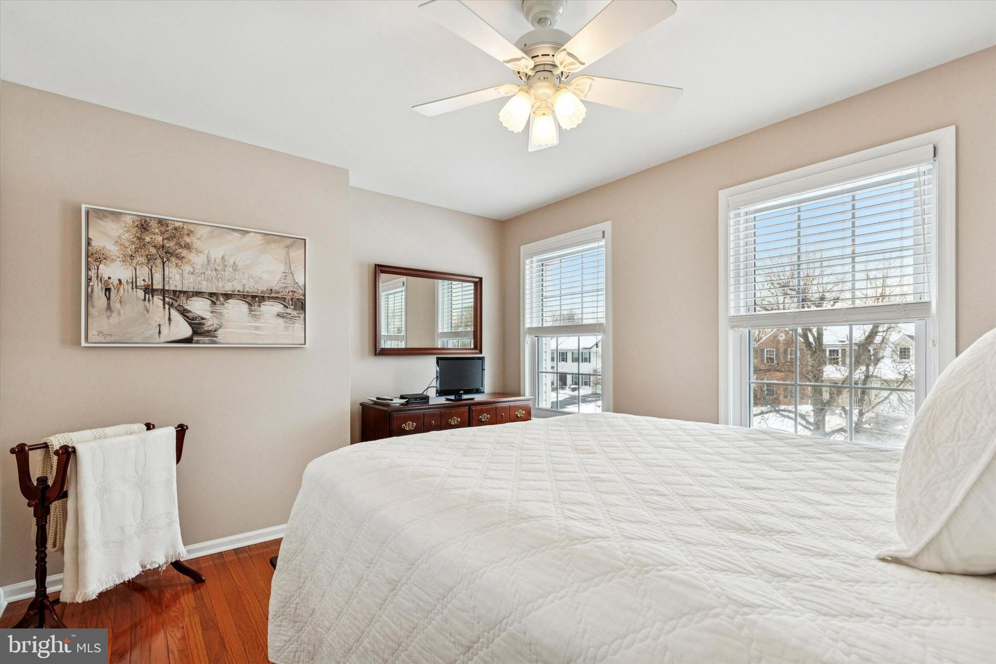 MONTGOMERY OAKS - Residential