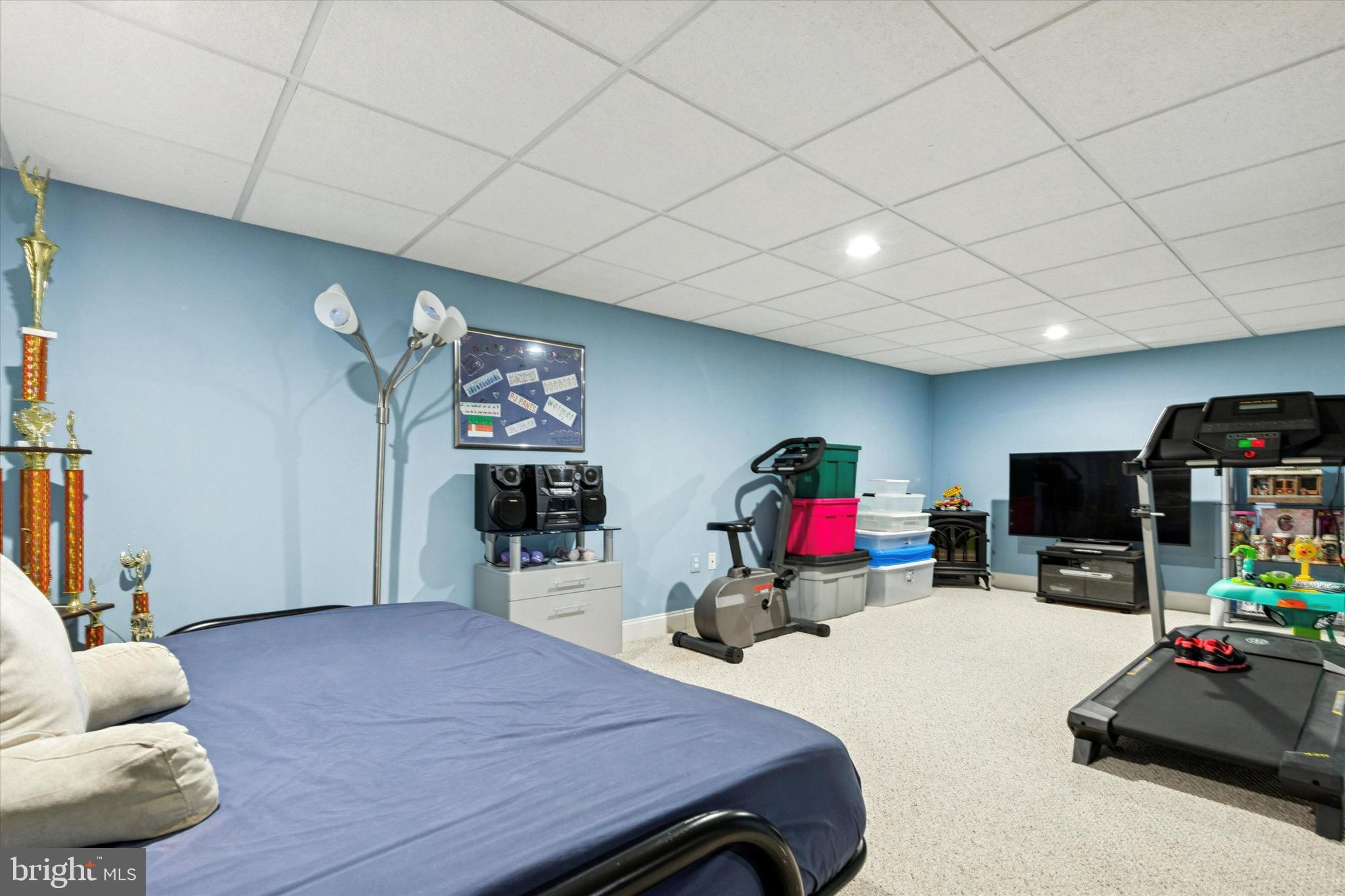 MONTGOMERY OAKS - Residential