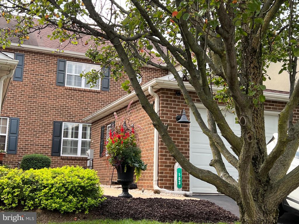 Photo of 103 SUTHERLAND RD, LANCASTER, PA 17603 (MLS # PALA2029120)