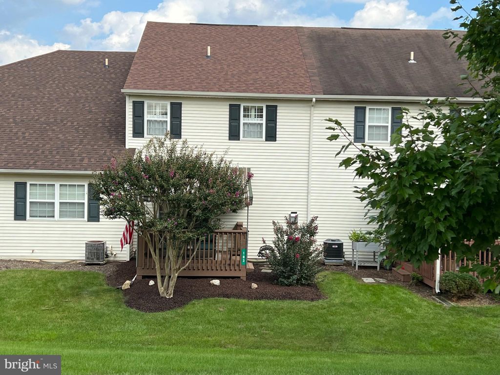 Photo of 103 SUTHERLAND RD, LANCASTER, PA 17603 (MLS # PALA2029120)