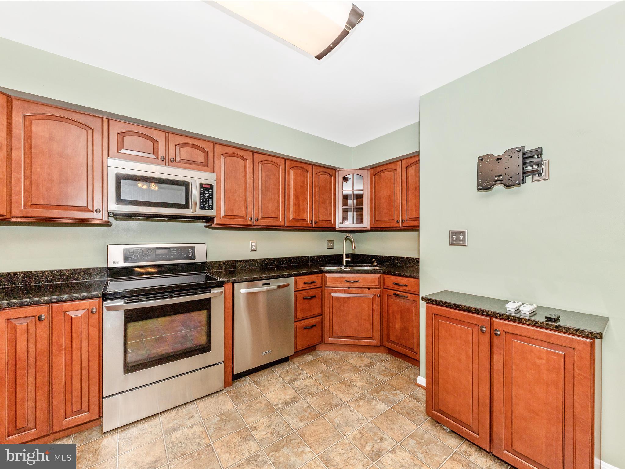 FRIENDLY ACRES - Residential