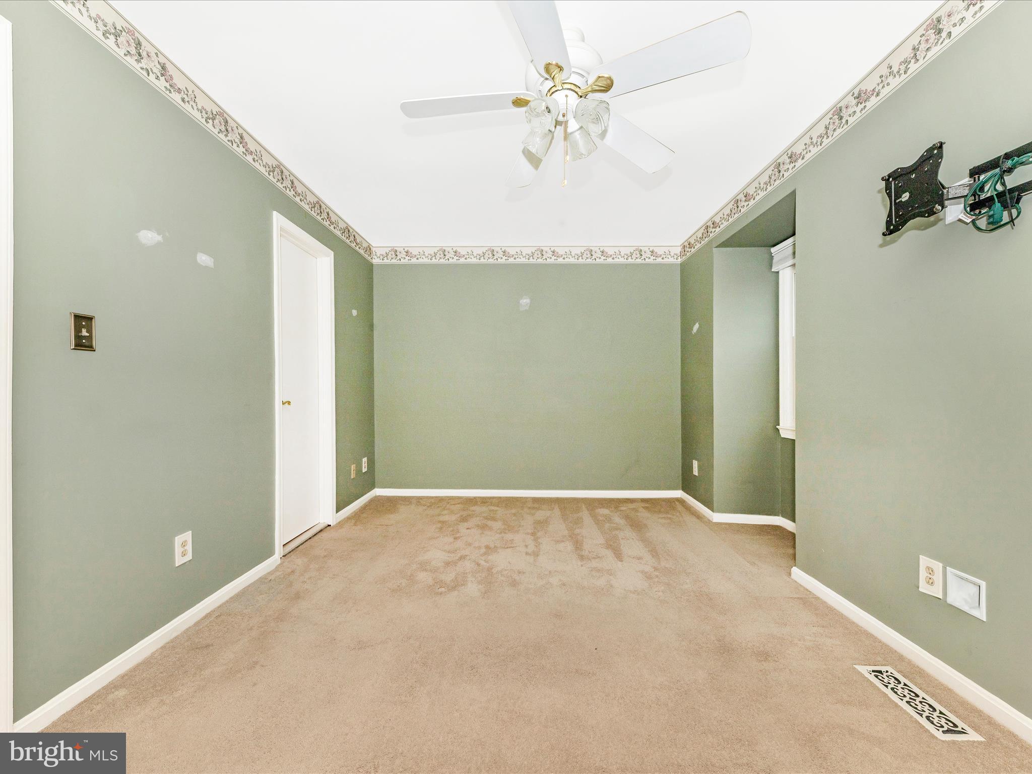 FRIENDLY ACRES - Residential