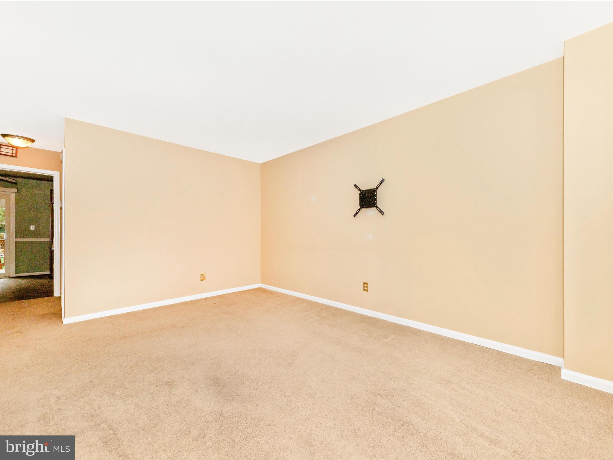 FRIENDLY ACRES - Residential