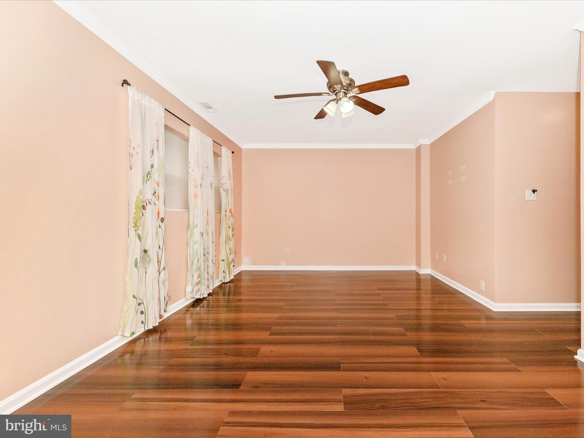 FRIENDLY ACRES - Residential