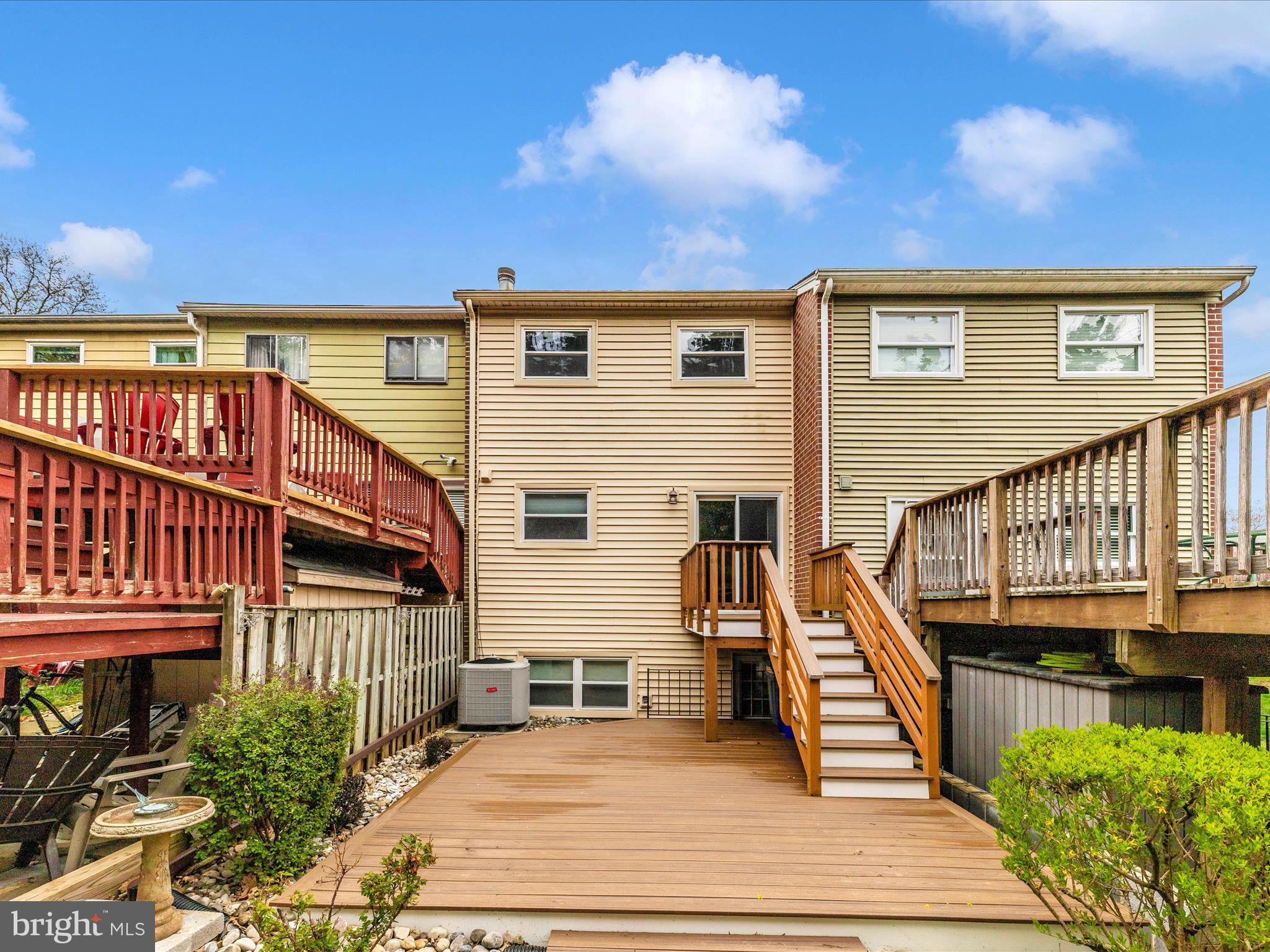 FRIENDLY ACRES - Residential