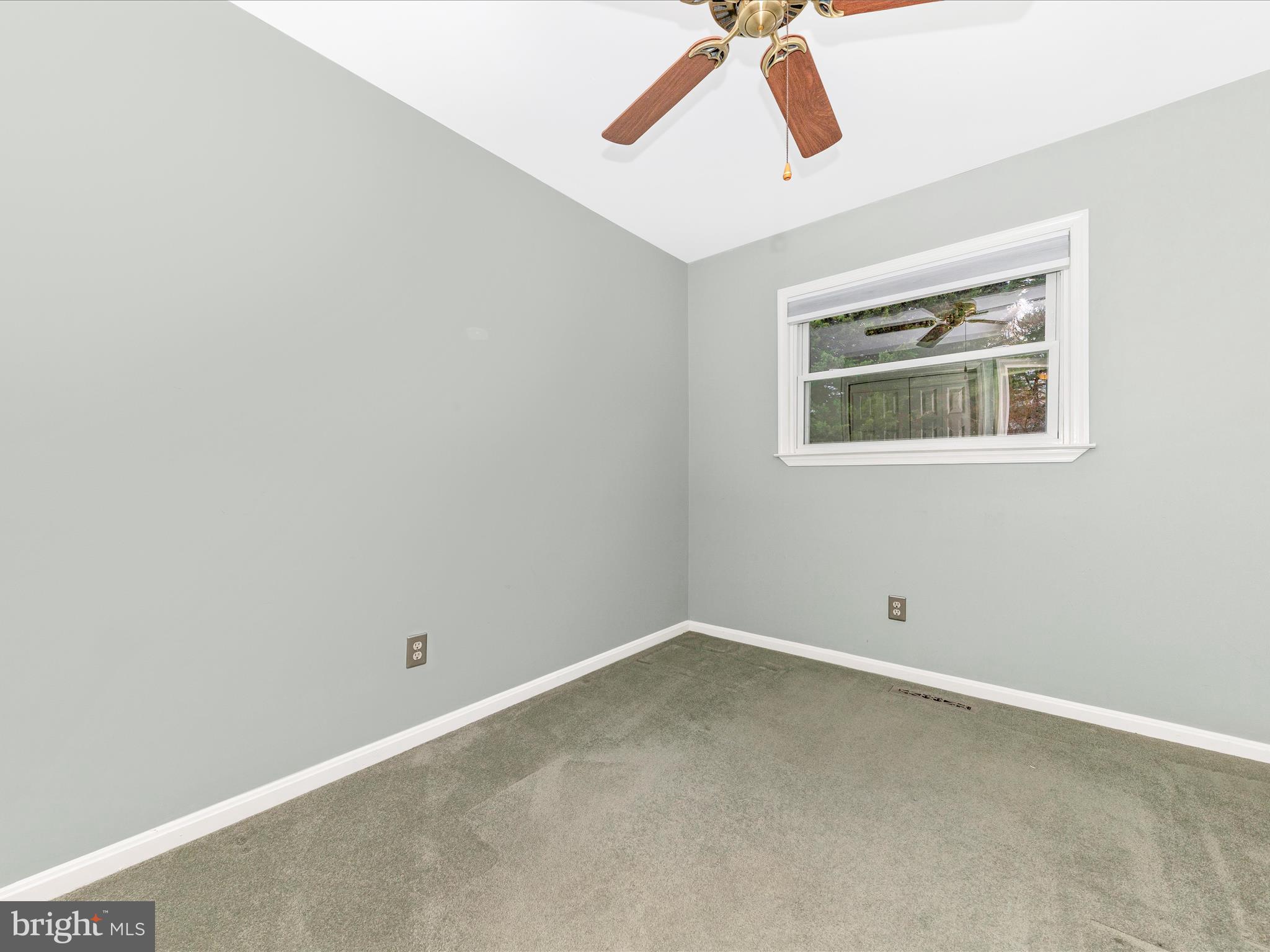 FRIENDLY ACRES - Residential