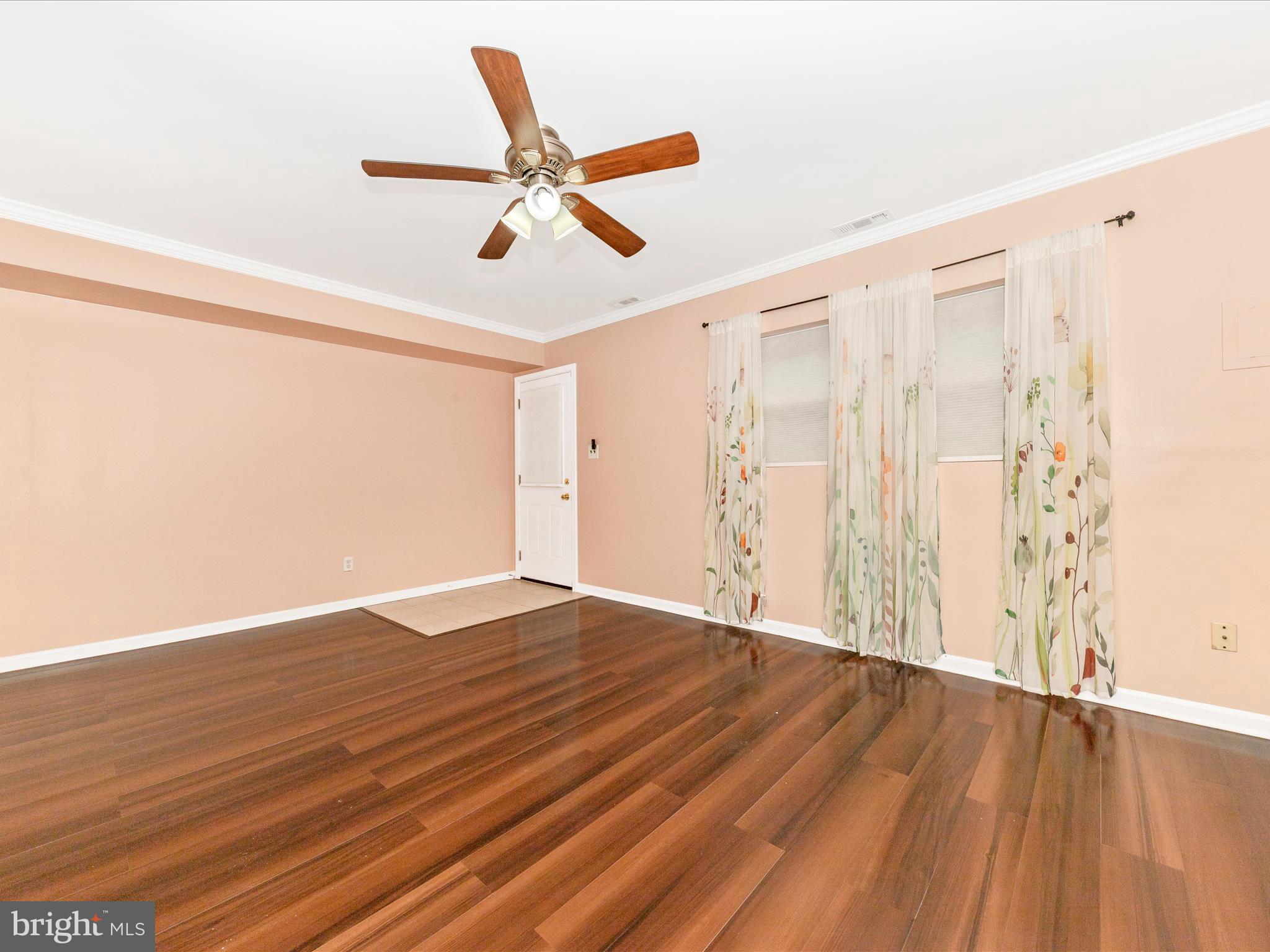 FRIENDLY ACRES - Residential