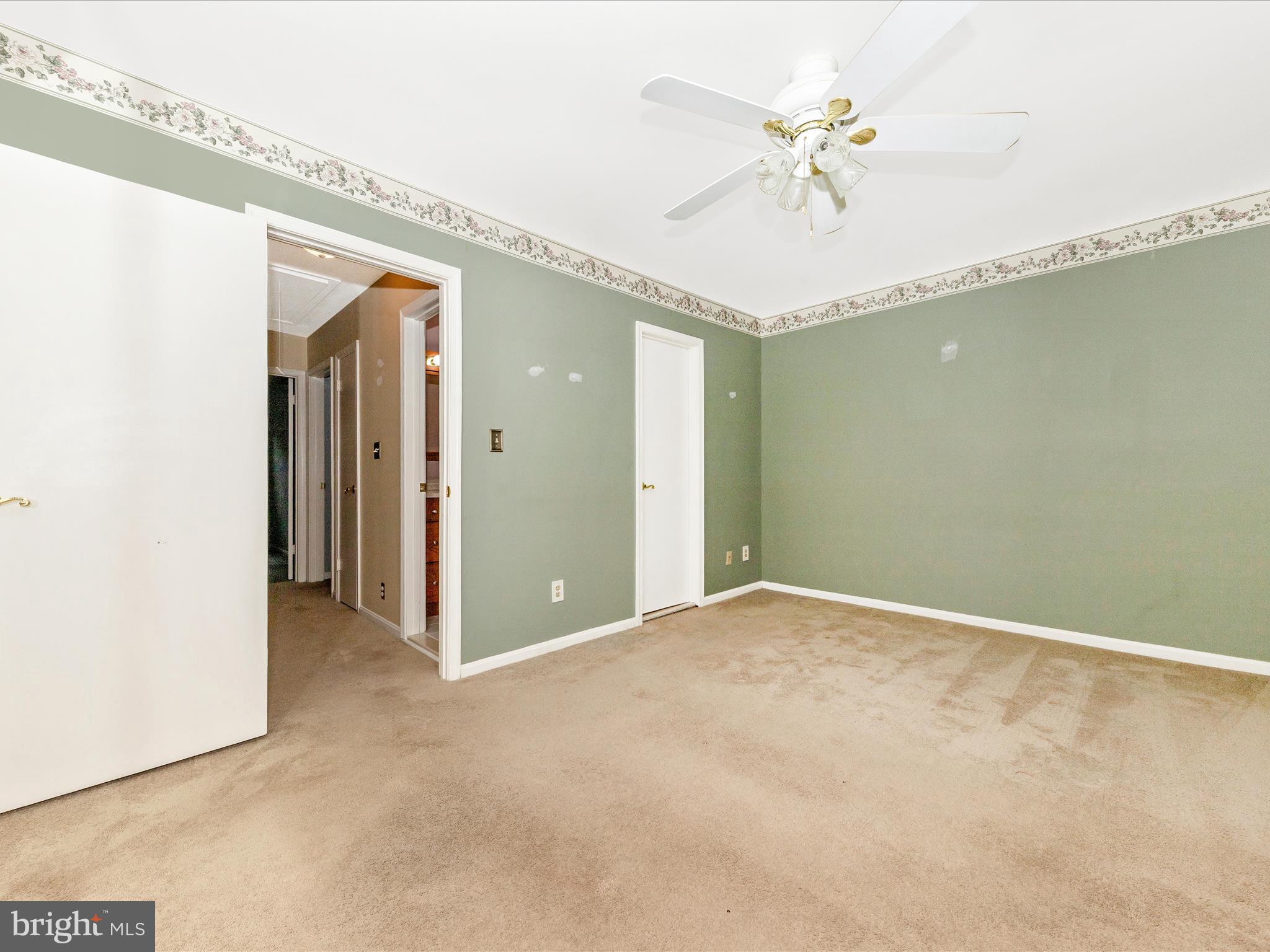 FRIENDLY ACRES - Residential