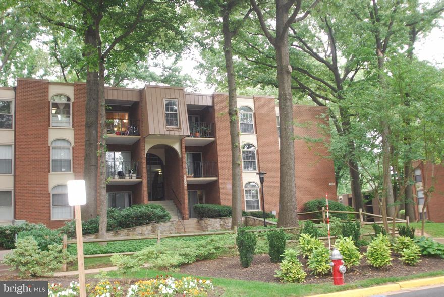 Newly refreshed throughout large 3 bedroom unit. Separate dining room, balcony, large living room. Newly installed carpet Master bedroom with walk in closet. ALL UTILITIES INCLUDED IN RENT!