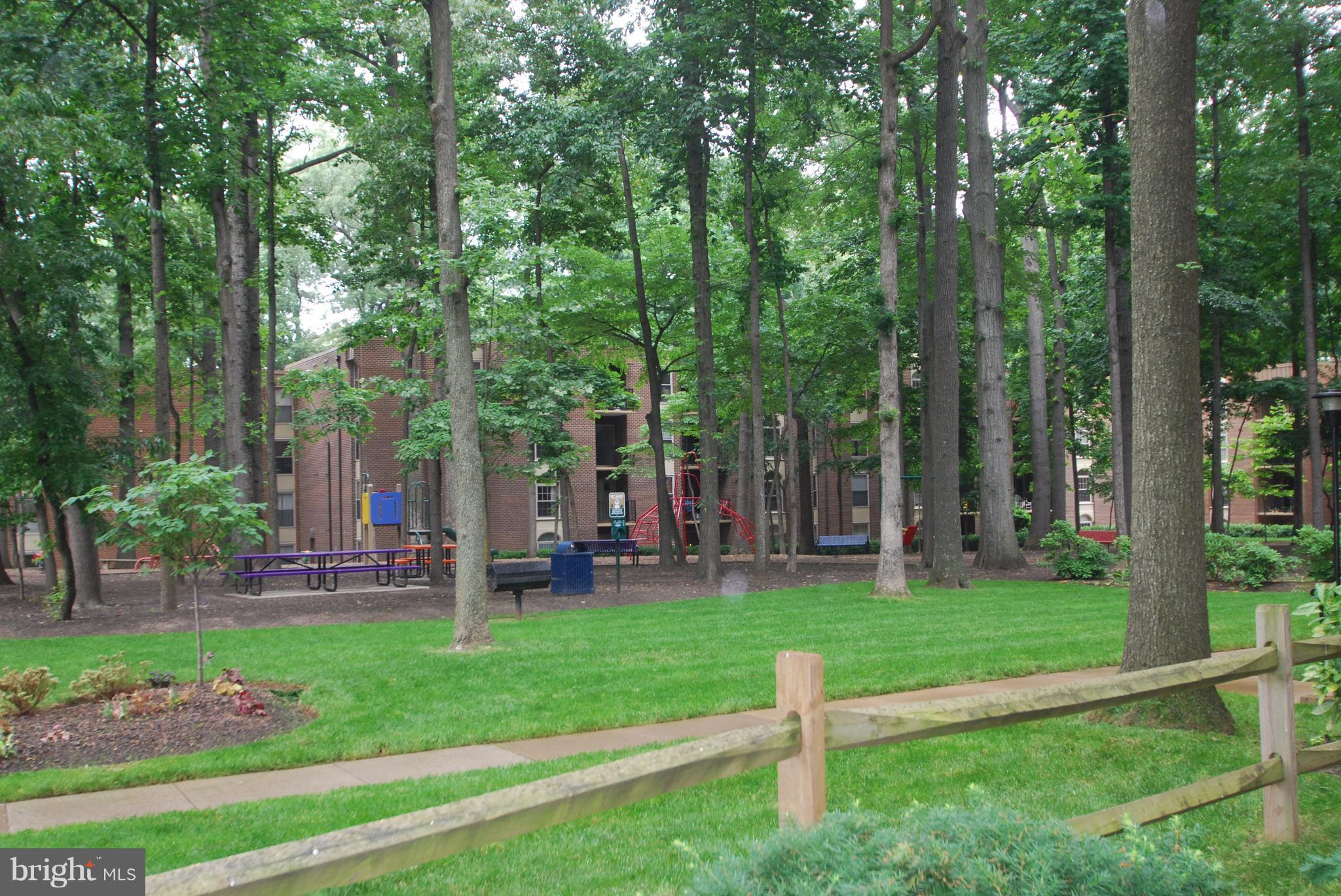 WOODBURN VILLAGE - Residential Lease