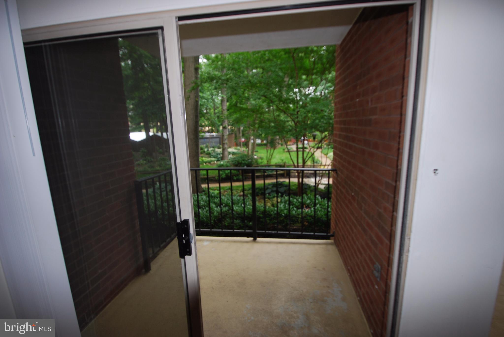 WOODBURN VILLAGE - Residential Lease