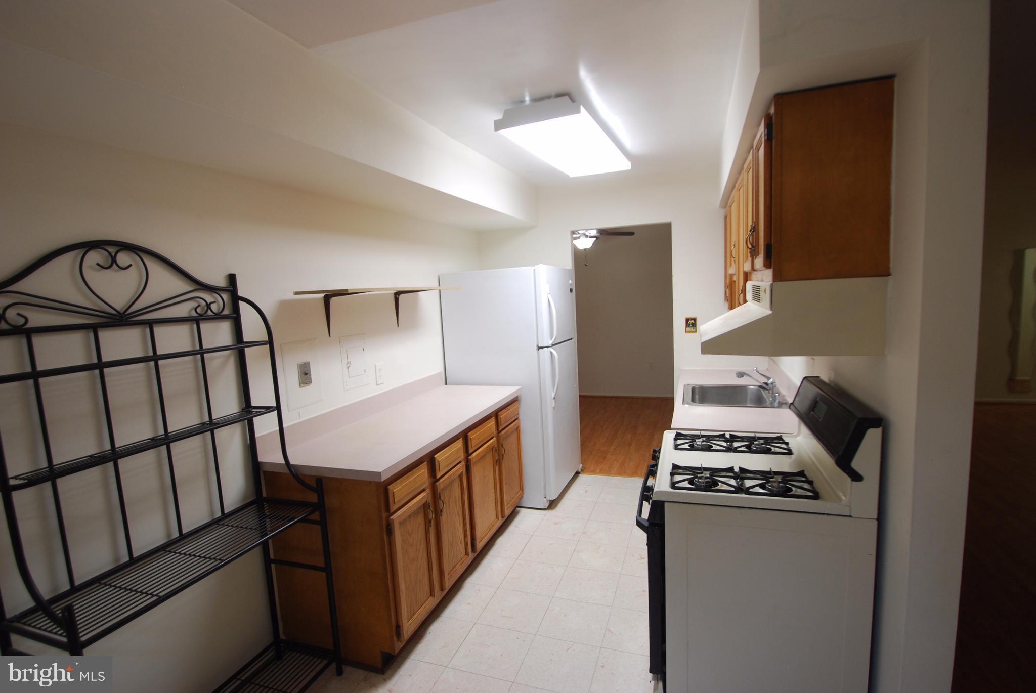 WOODBURN VILLAGE - Residential Lease