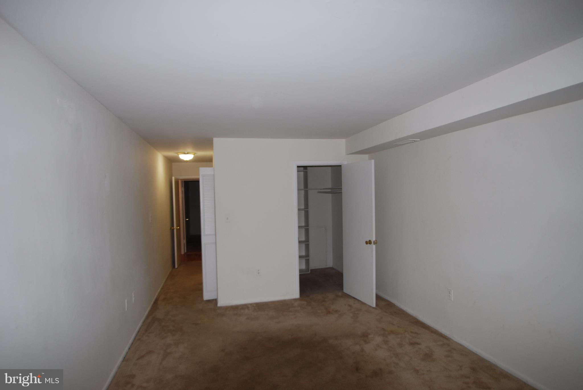 WOODBURN VILLAGE - Residential Lease