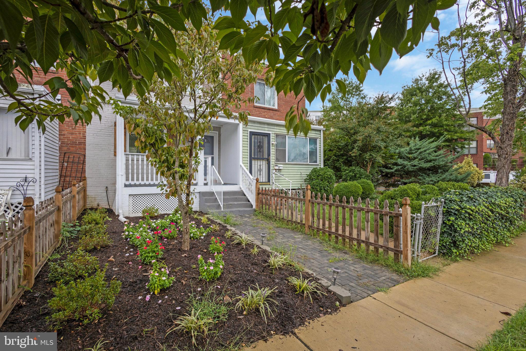 DEL RAY - Residential Lease