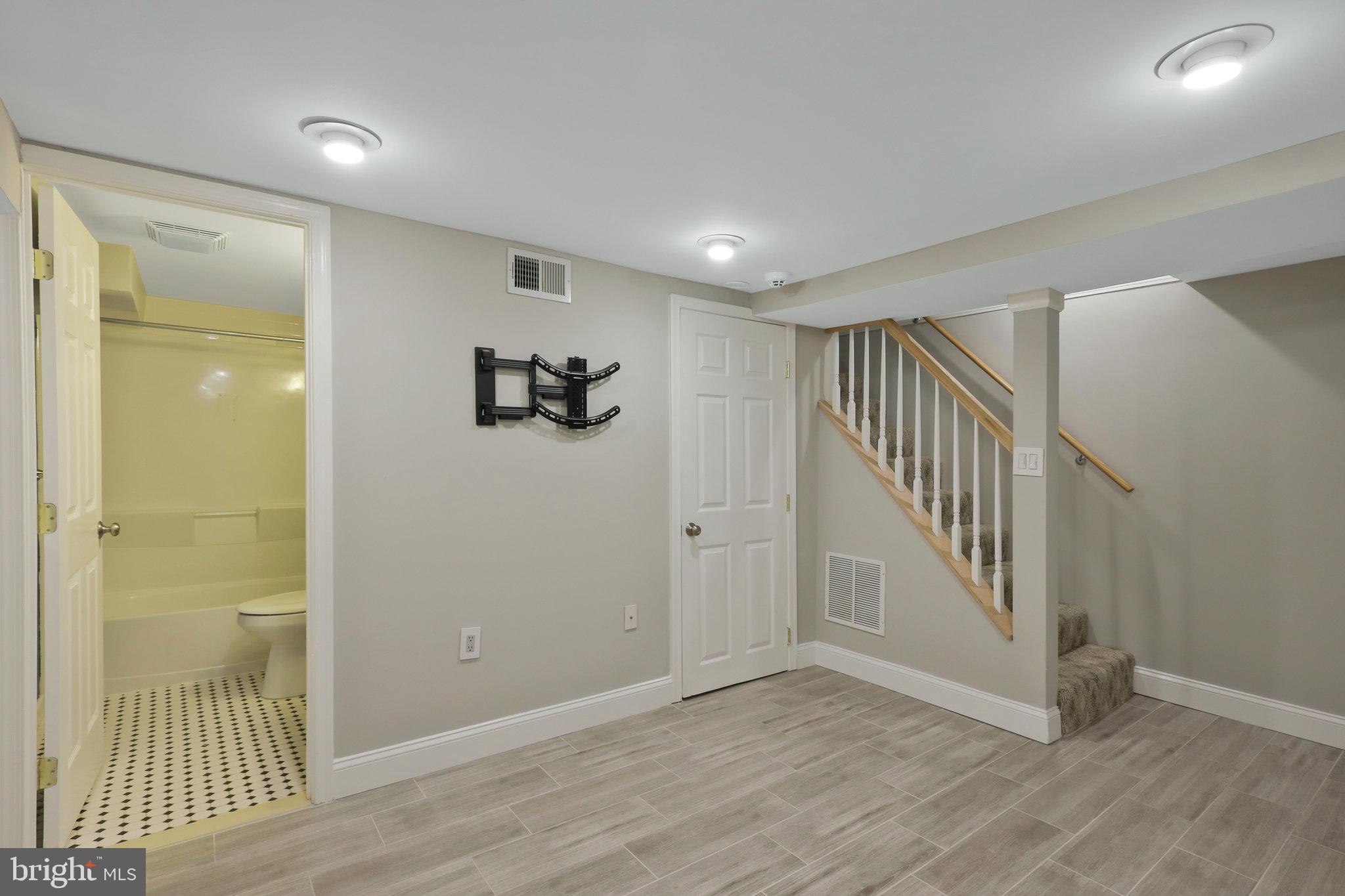 DEL RAY - Residential Lease