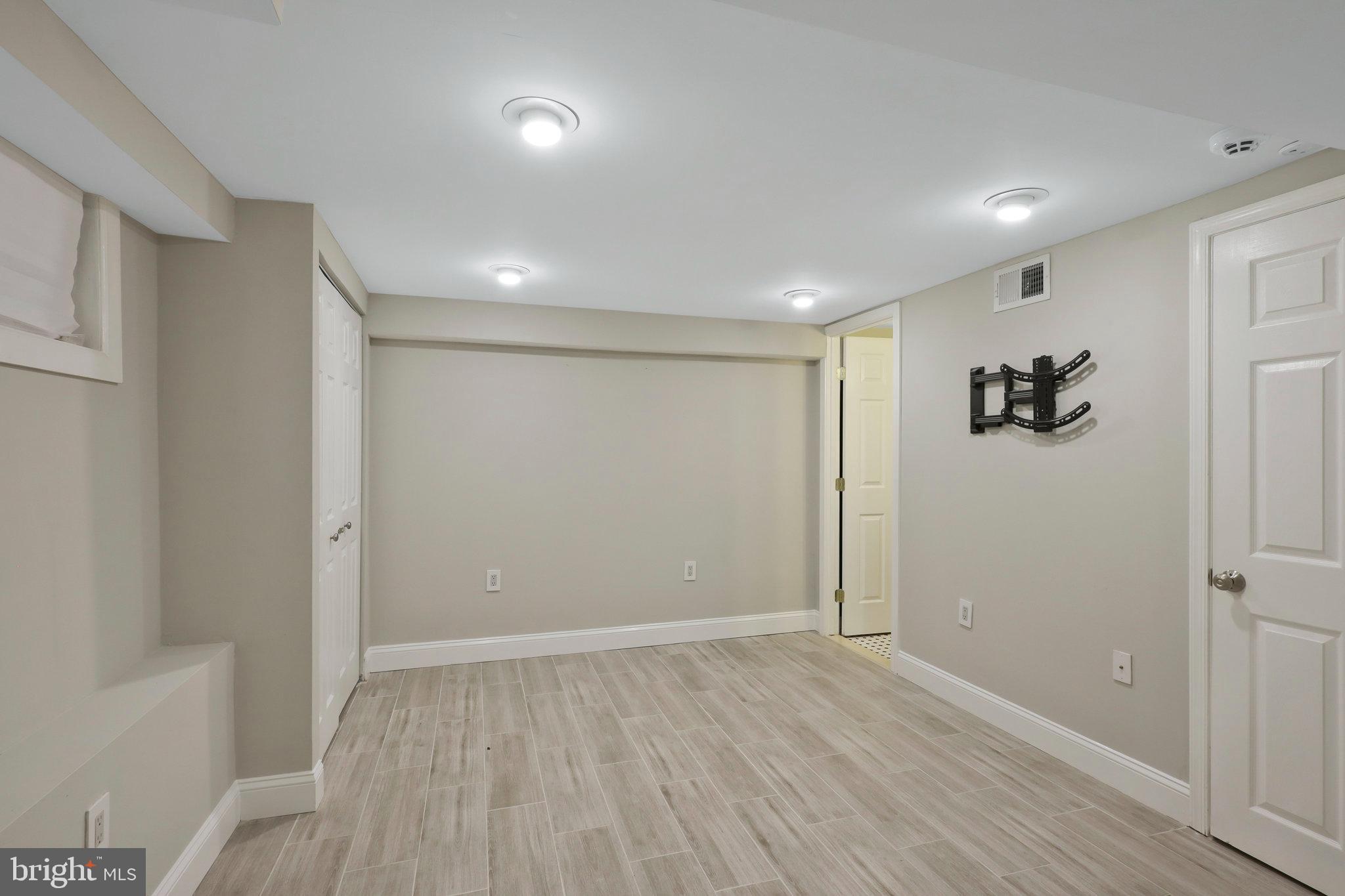 DEL RAY - Residential Lease