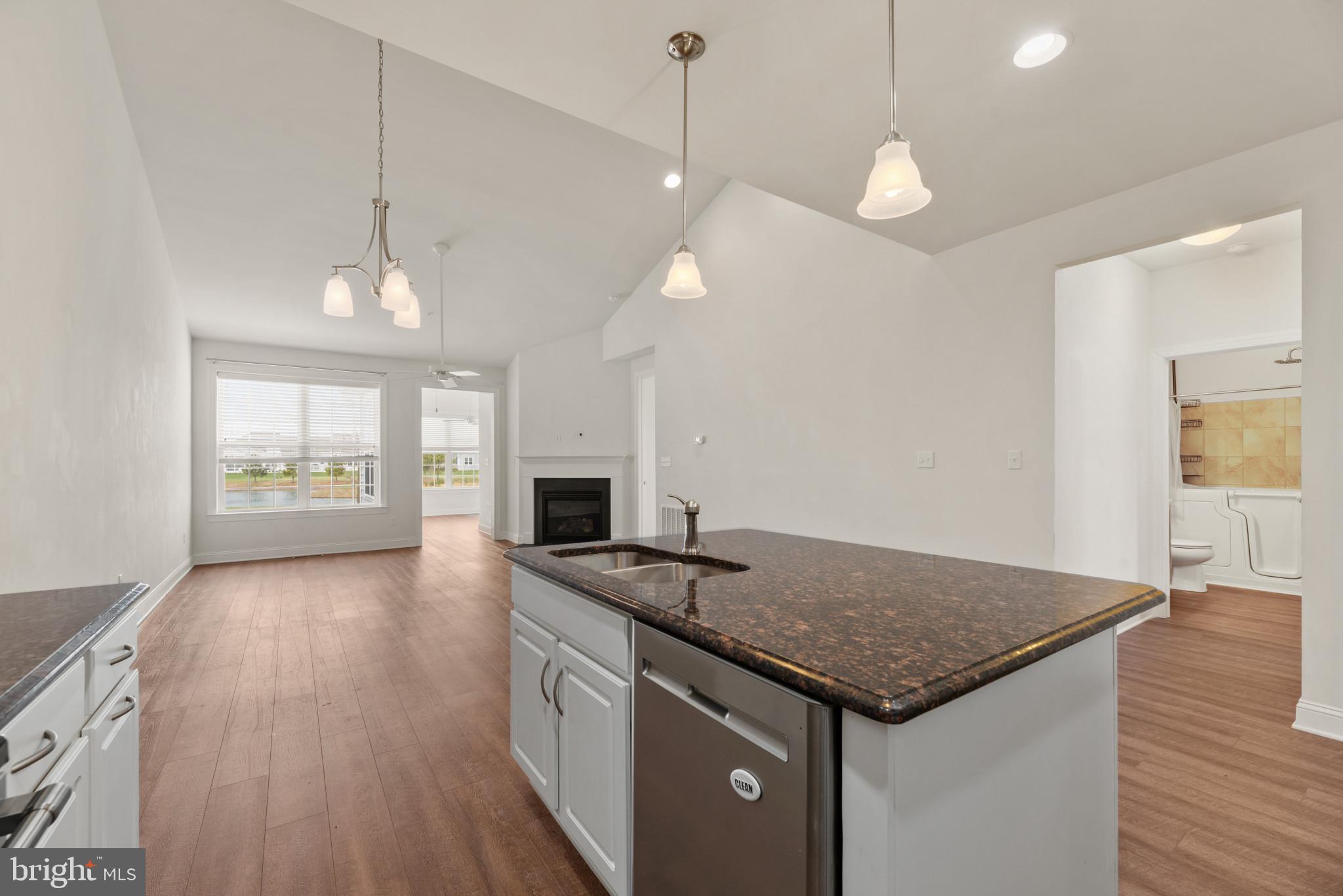 BAY BRIDGE COVE - Residential