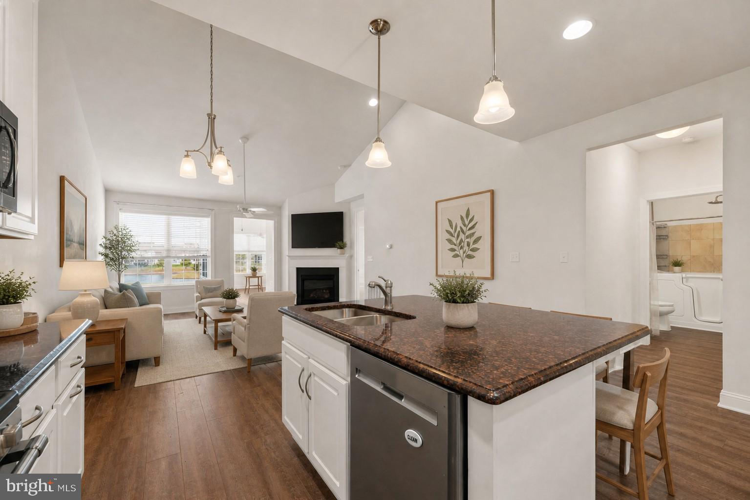 BAY BRIDGE COVE - Residential
