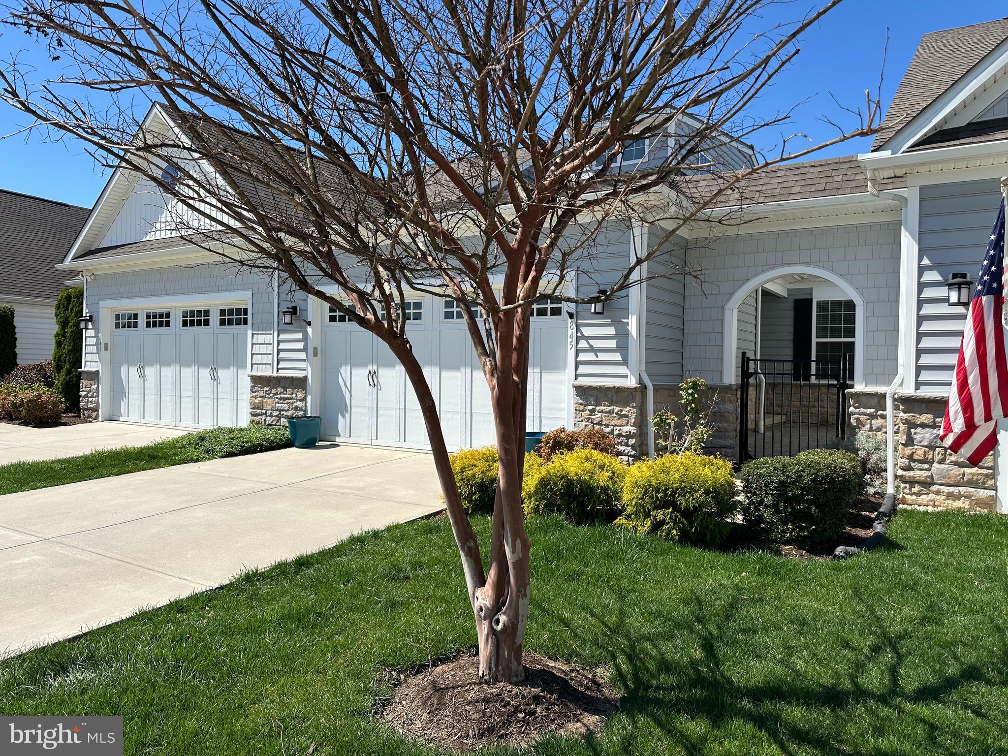 845 MOORINGS CIRCLE 138